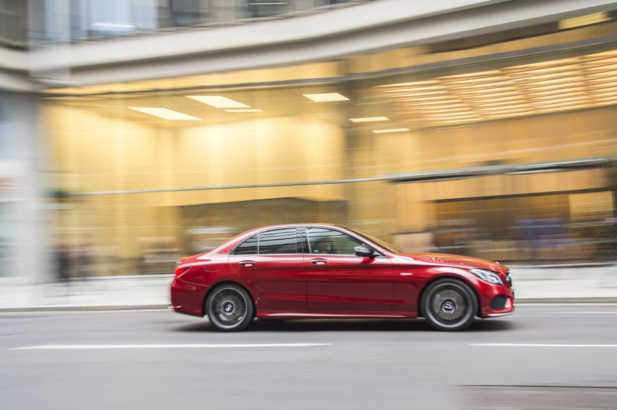  Mercedes-AMG C43 4Matic 2016 года  (UK) (фото 14 из 28)